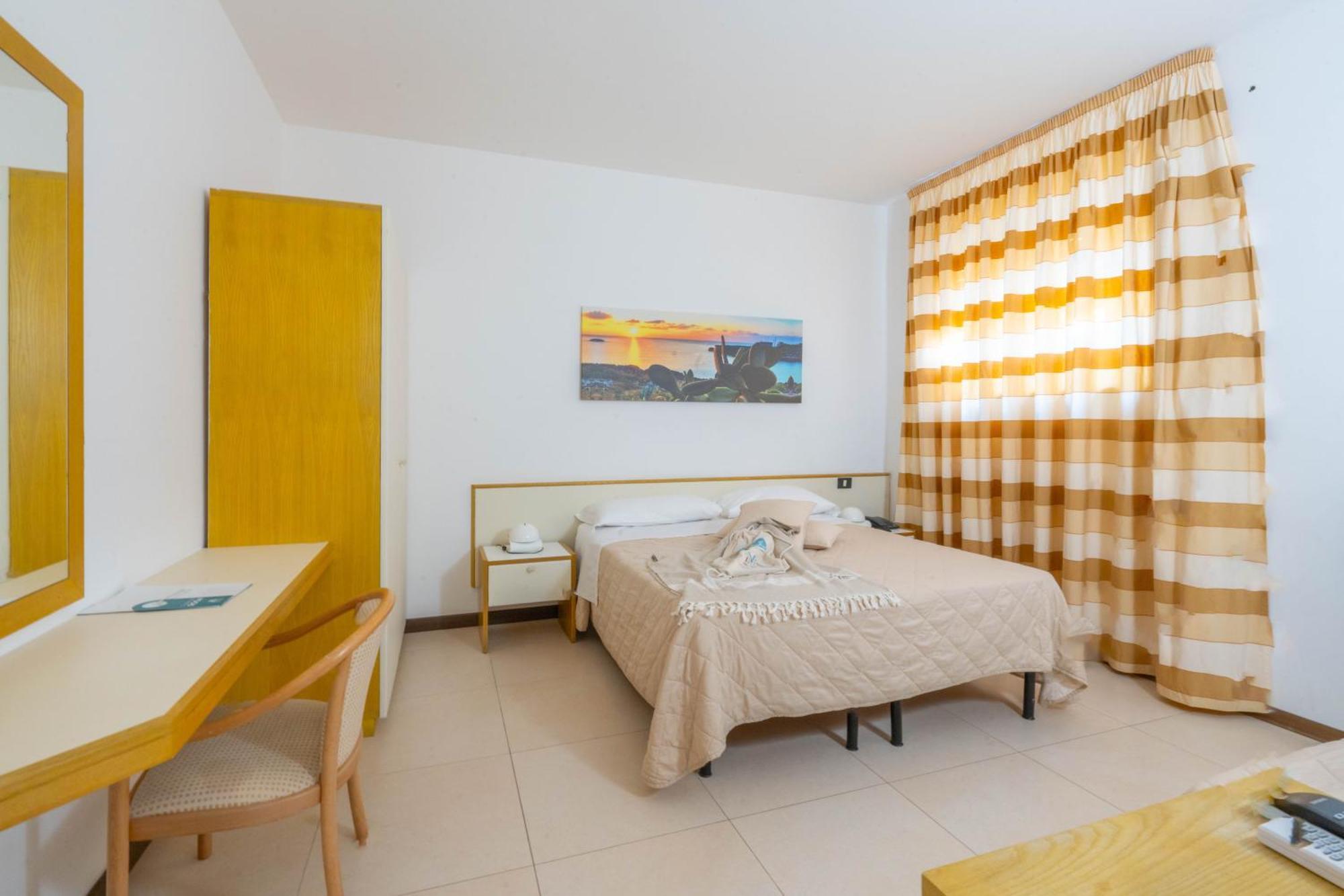 Hotel Santa Lucia Santa Cesarea Terme Exteriör bild